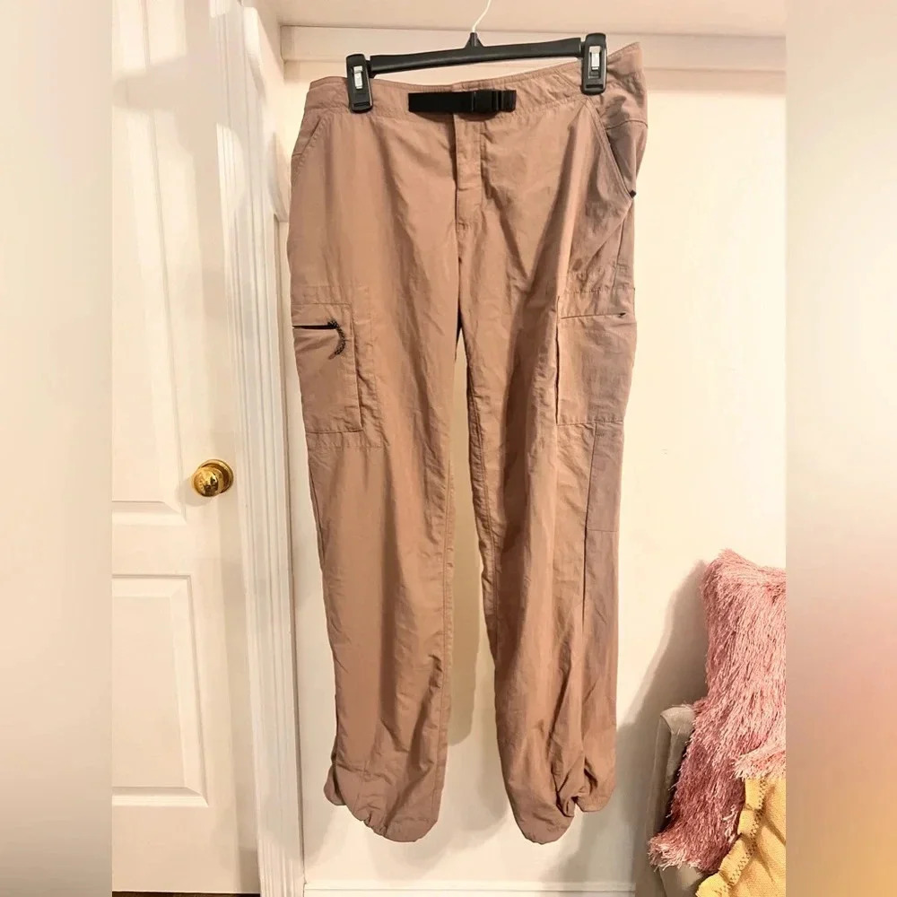 FINAL PRICE Mountain Hardware Ladies Outdoor Cargo Pants